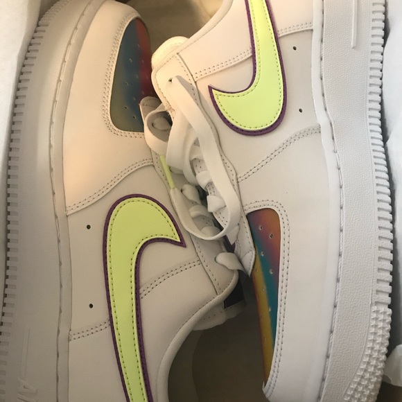 Nike Air Force 1 EAS womens 8.5
New in box.
mult color rainbow design.. - Picture 1 of 6